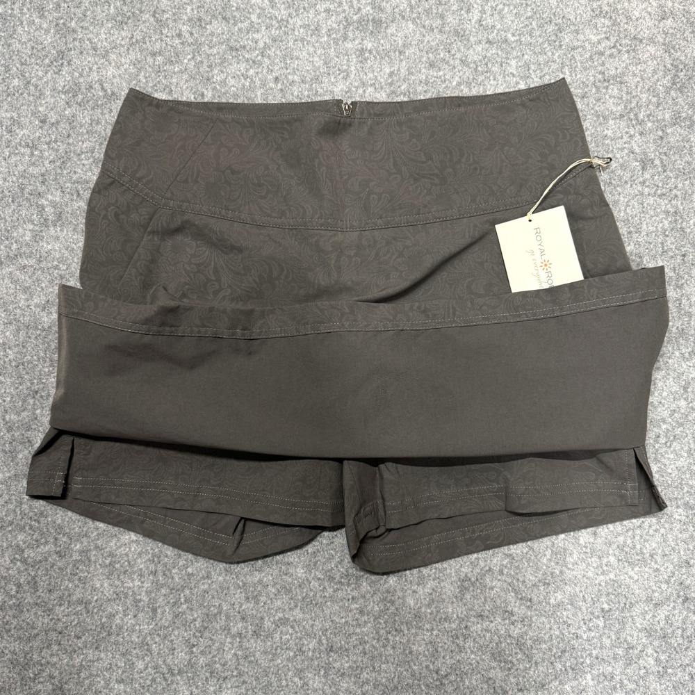 Royal Robbins, Size 6, Gray Embossed Discovery Skort Lightweight Activewear NEW - Picture 5 of 15